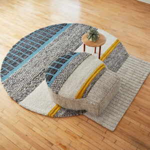 Seashell themed rug and ottoman 